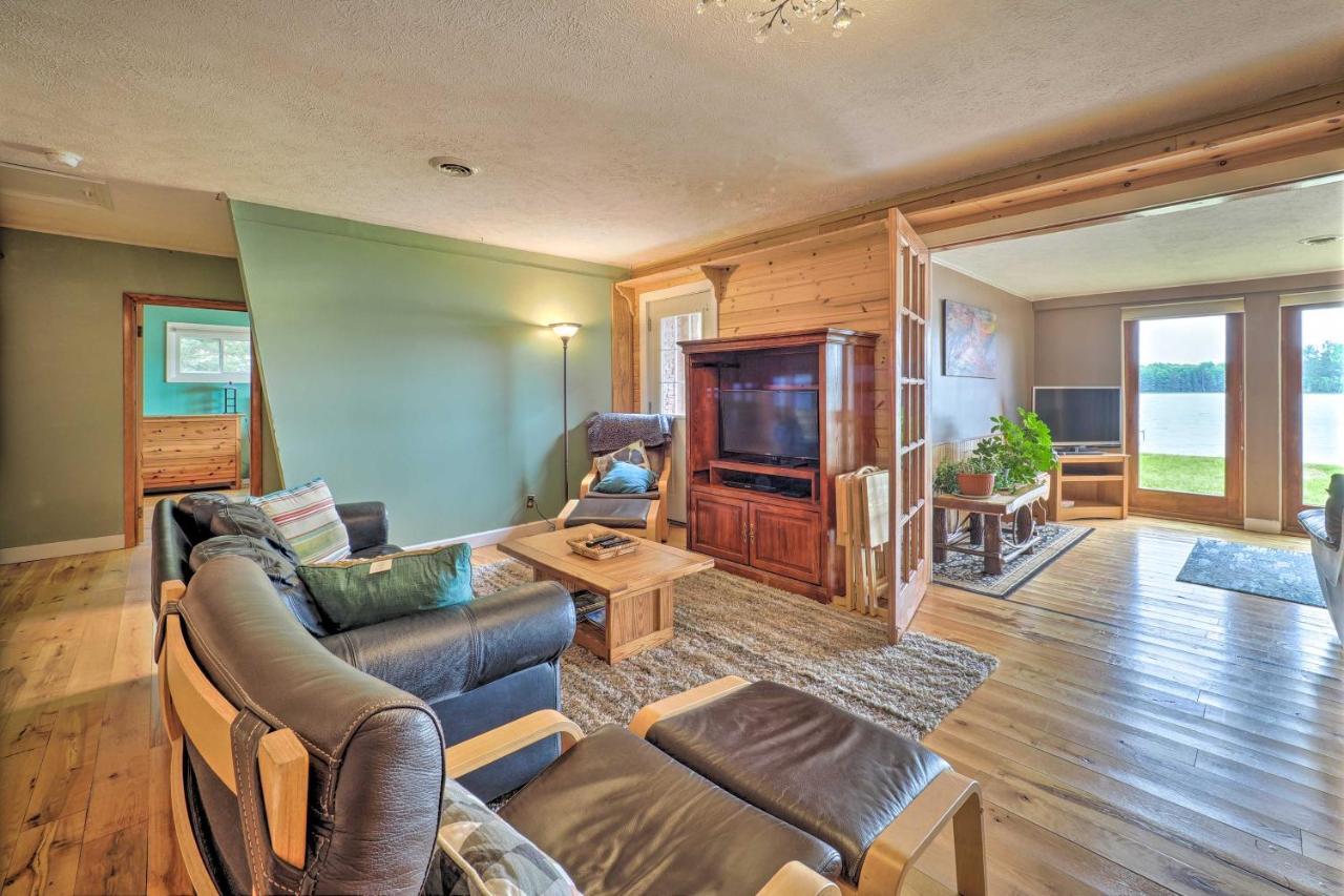 13 Mi To Downtown Quiet Lakefront Cottage Traverse City Exterior foto