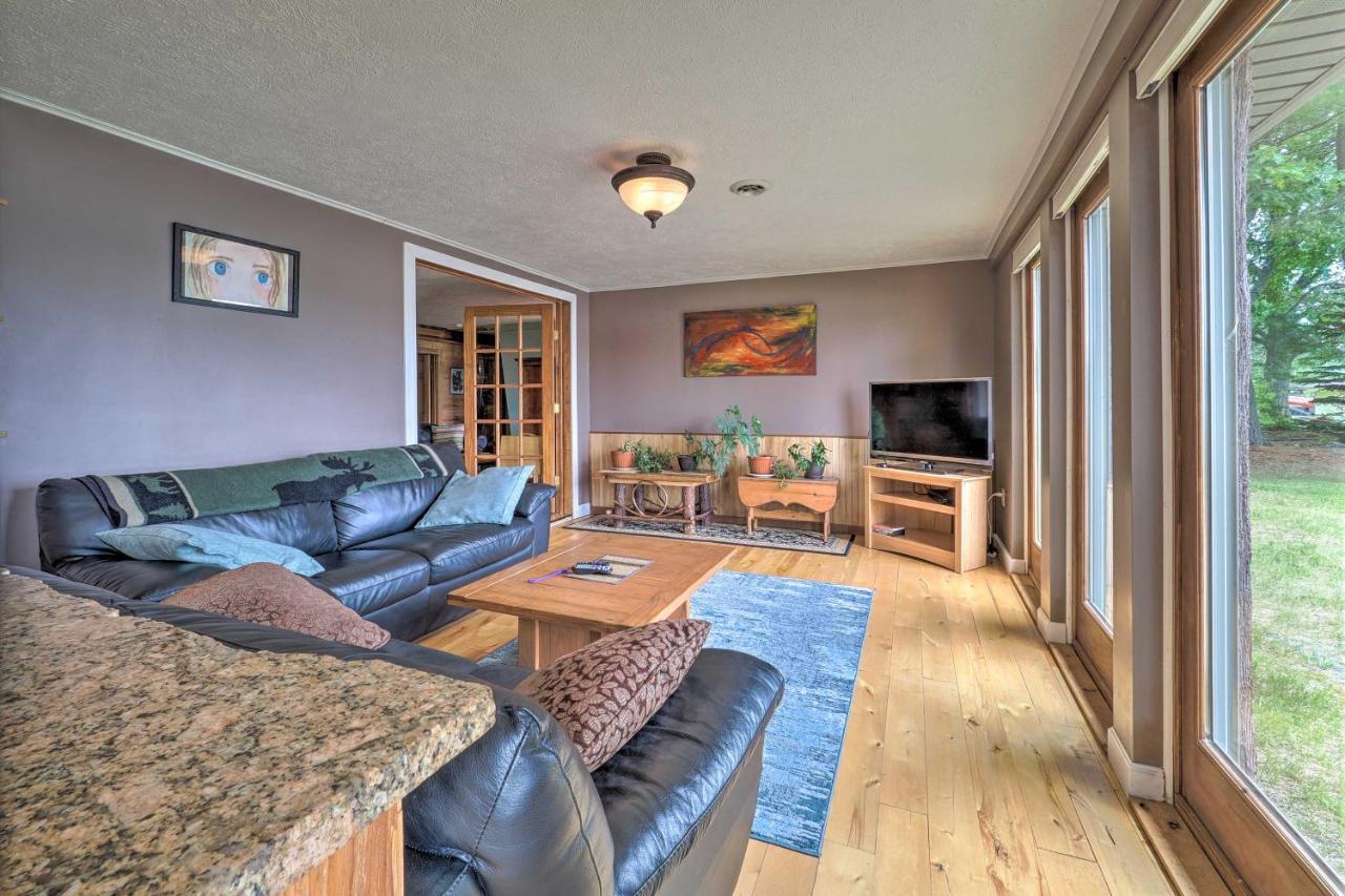 13 Mi To Downtown Quiet Lakefront Cottage Traverse City Exterior foto