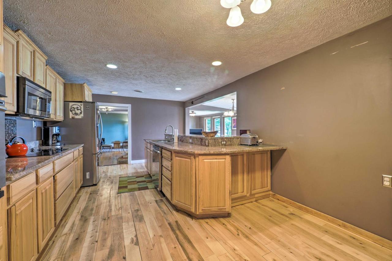13 Mi To Downtown Quiet Lakefront Cottage Traverse City Exterior foto