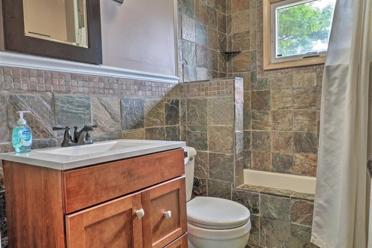 13 Mi To Downtown Quiet Lakefront Cottage Traverse City Exterior foto